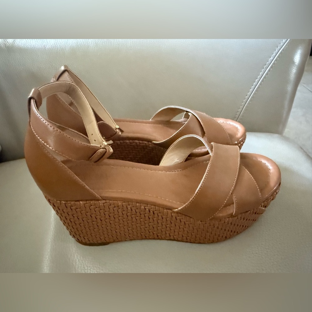Michael KorsTan Wedge Sandals